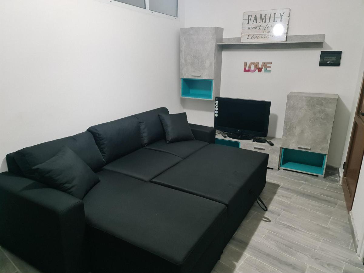 Deja Blue Guest House Vlore Bagian luar foto