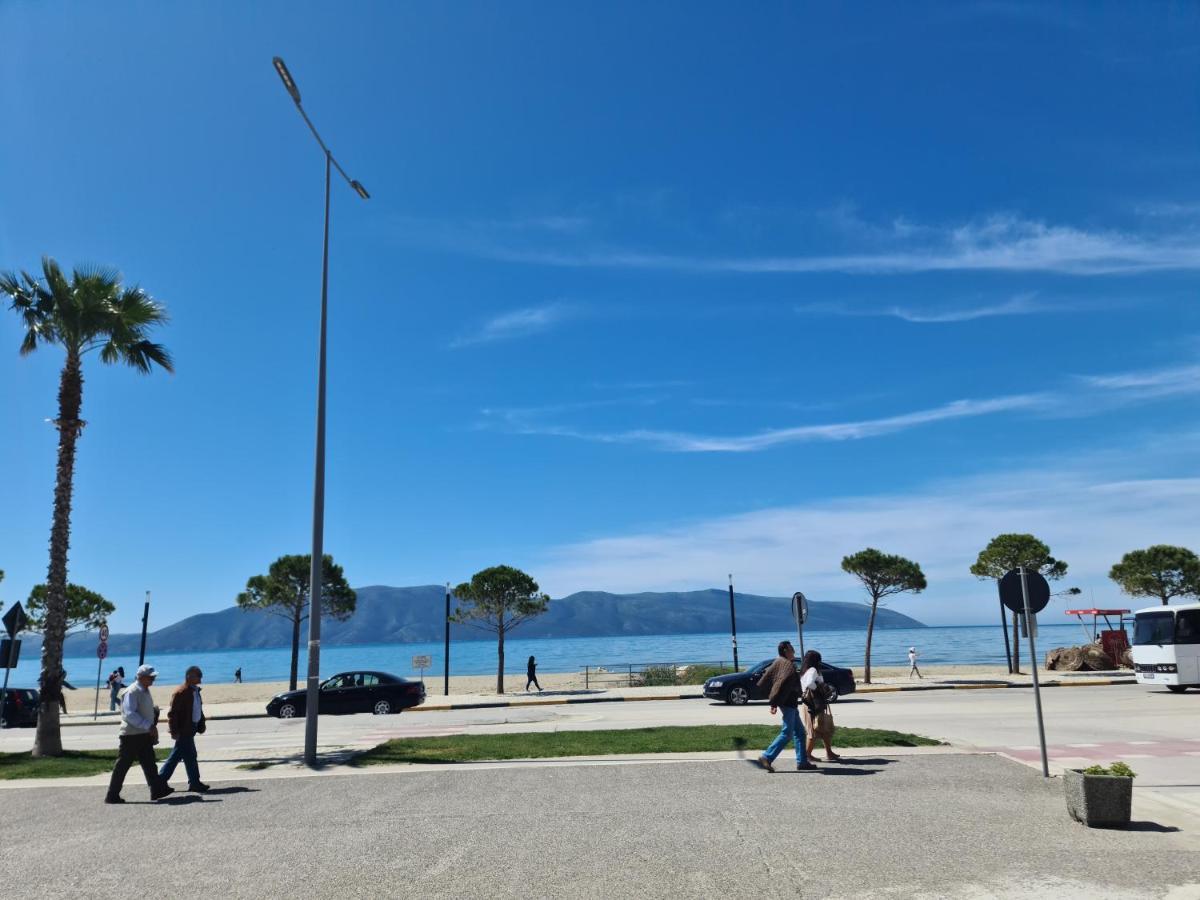 Deja Blue Guest House Vlore Bagian luar foto